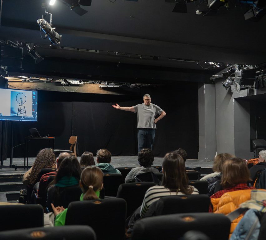 Workshop-uri pentru artiști