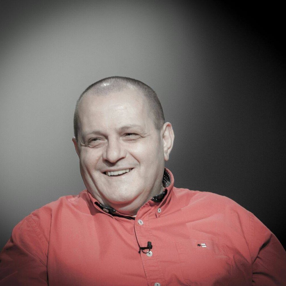 Victor Ioan Frunză vine la „Dialoguri fără mască”